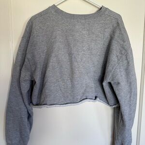 Cropped comfy sweatshirt